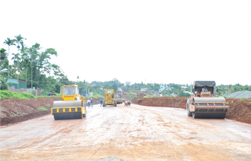 Ra “tối hậu thư” ngày hoàn thành đại lộ nghìn tỷ  -0