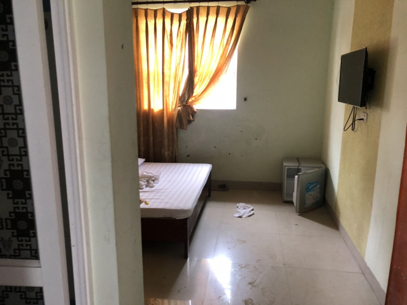 Bằng tình cảm của con gái, thuyết phục người cha là đối tượng truy nã đặc biệt nguy hiểm hạ vũ khí -0