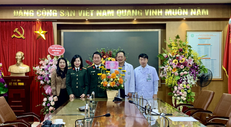 Báo CAND chúc mừng Ngày Thầy thuốc Việt Nam -0