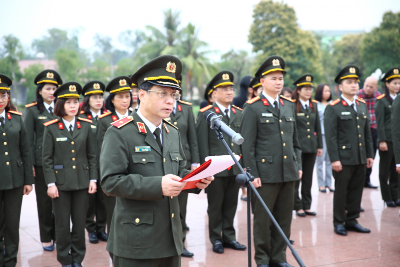 Xúc động tri ân tại nơi khởi nguồn Sáu điều Bác Hồ dạy CAND -0