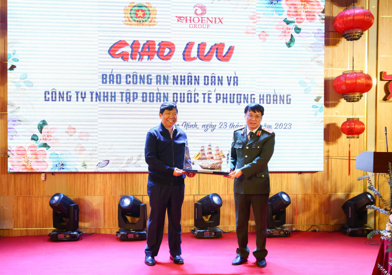 Xúc động tri ân tại nơi khởi nguồn Sáu điều Bác Hồ dạy CAND -1