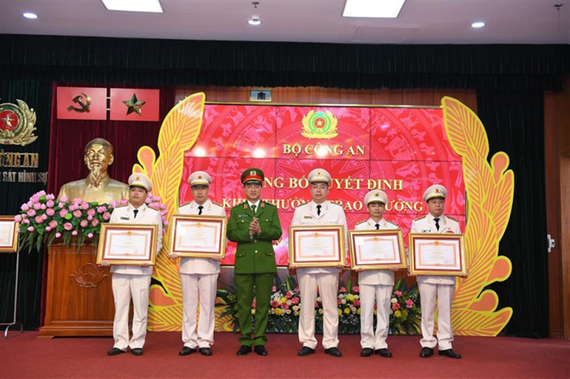 Criminal Police Department celebrates its 50th founding anniversary and receives the Second Class Victory Medal -0