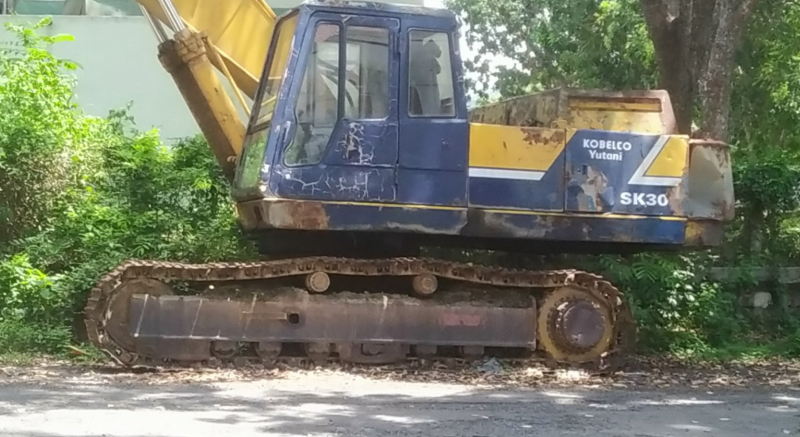 Chiếc xe đào và hơn 25.000m3 cát bị “giam giữ” hơn 2 năm 6 tháng vẫn chưa xử xong -0