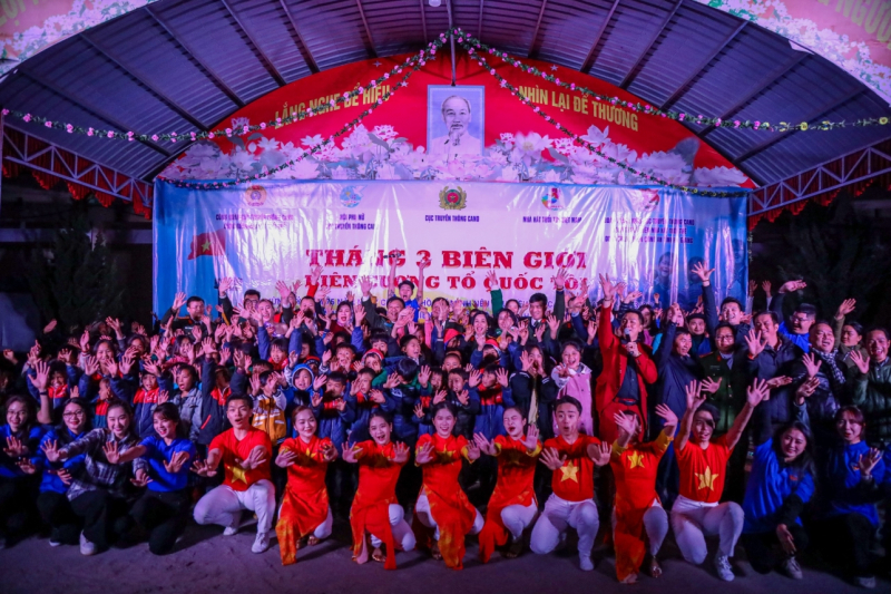 Đêm văn nghệ đặc biệt nơi miền cao nguyên đá Hà Giang -0