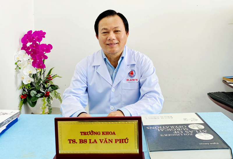 Tiến sĩ - Bác sĩ La Văn Phú:  Chữ tâm đi với chữ tài -0