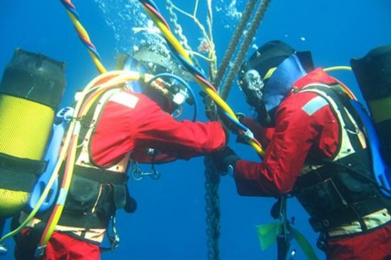 Phấn đấu đến năm 2025, Việt Nam có 10 tuyến cáp quang biển đi quốc tế -0