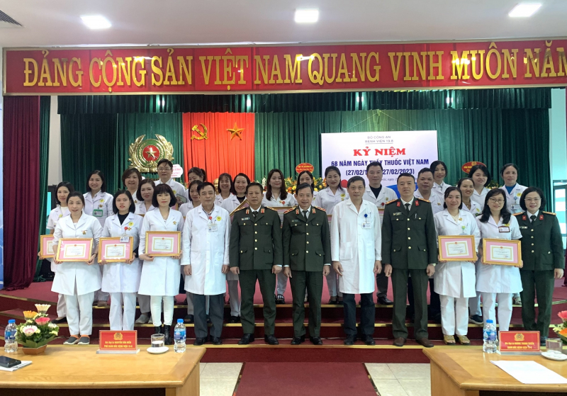 Trang trọng kỷ niệm 68 năm Ngày Thầy thuốc Việt Nam -0
