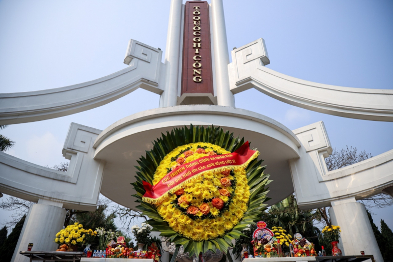 Tri ân, tưởng niệm các anh hùng liệt sĩ nơi miền đất thiêng “đá nở hoa” -0