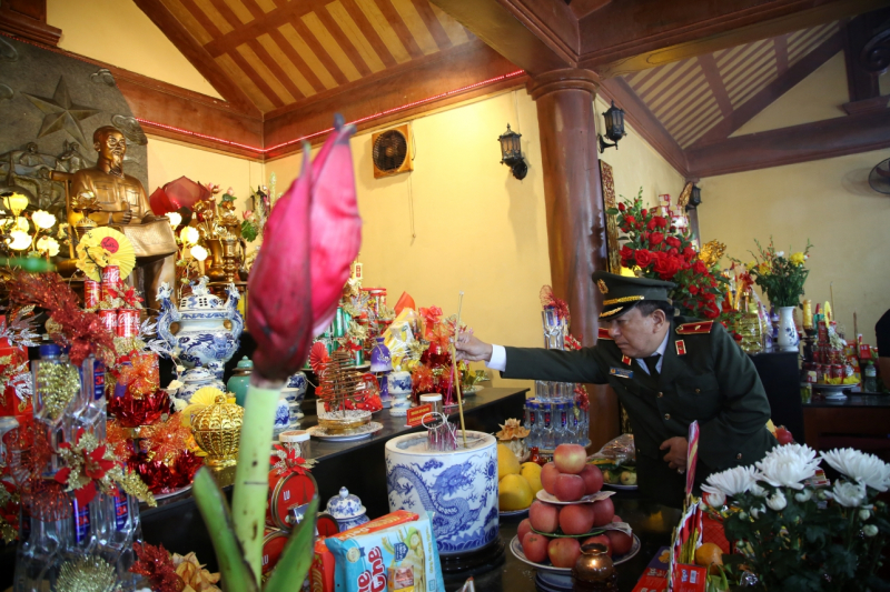 Tri ân, tưởng niệm các anh hùng liệt sĩ nơi miền đất thiêng “đá nở hoa” -0