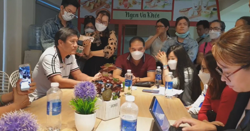 Anh ngữ Apax Leaders rục rịch xuống dốc cách đây 2 năm nhưng vẫn kêu gọi phụ huynh đóng tiền -0