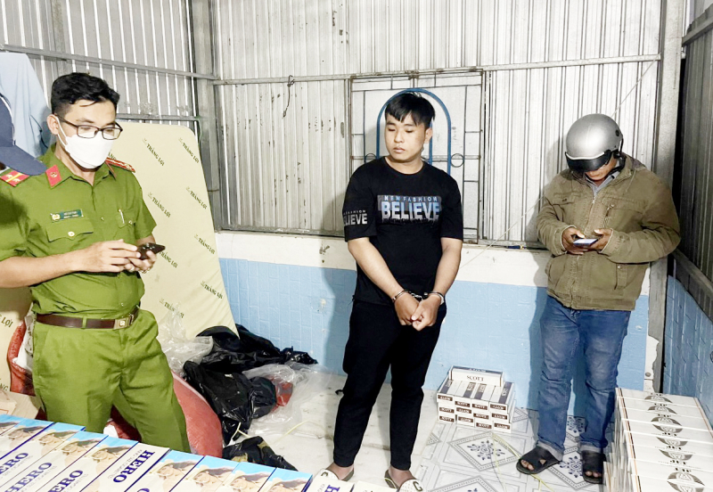 Vận chuyển thuốc lá lậu từ An Giang về Bạc Liêu tiêu thụ -0