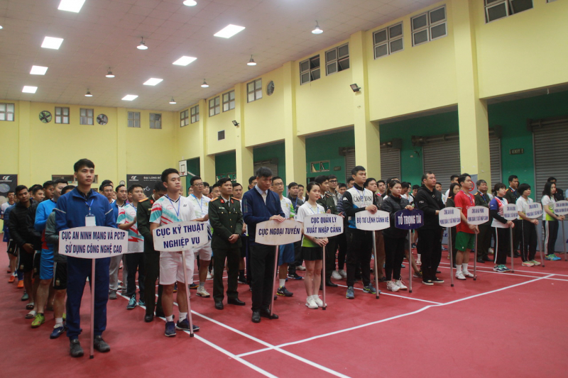 Khai mạc Hội thao chào mừng kỷ niệm 70 năm Ngày thành lập Cục Quản lý xuất nhập cảnh  -0