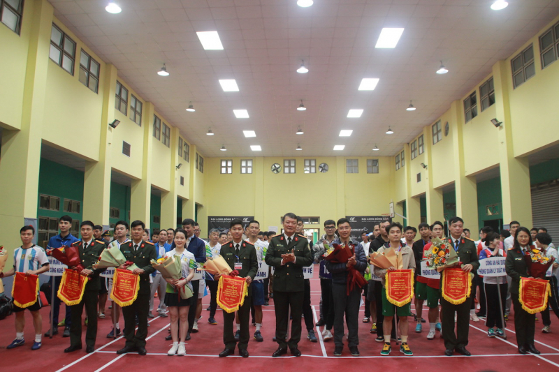 Khai mạc Hội thao chào mừng kỷ niệm 70 năm Ngày thành lập Cục Quản lý xuất nhập cảnh  -1