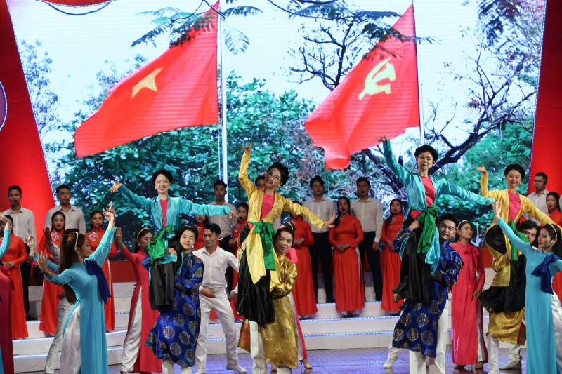 Tưng bừng kỷ niệm 80 ra đời Đề cương về văn hóa Việt Nam  -0