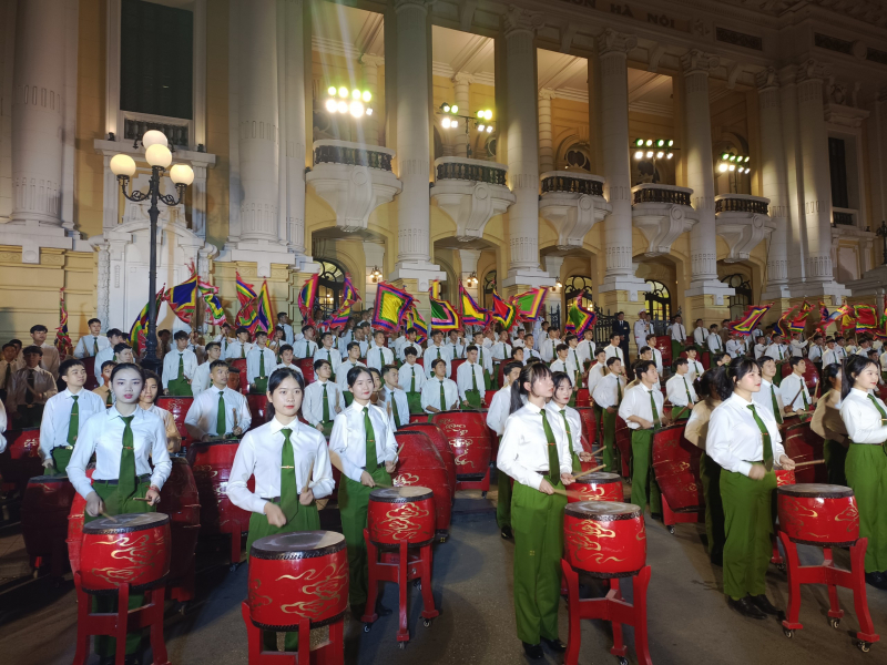 Tưng bừng kỷ niệm 80 ra đời Đề cương về văn hóa Việt Nam  -1