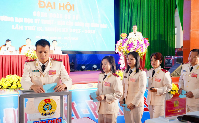 Trường Đại học Kỹ thuật-Hậu cần CAND tổ chức đại hội điểm trong hệ thống Công đoàn CAND -1