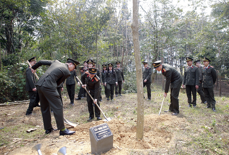 Cục An ninh mạng báo công tại Khu di tích lịch sử Nha Công an Trung ương -0