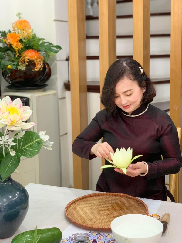 Người “phù phép” trái đu đủ xanh thành …những sắc hoa muôn mầu -0