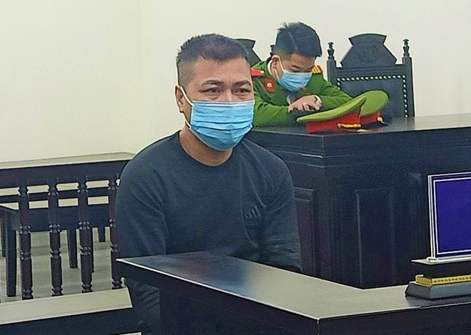 Cuồng yêu dùng xăng đốt người tình, gã trai lĩnh 20 năm tù -0