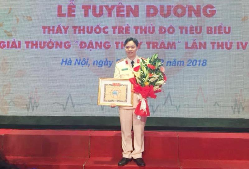 Người thầy thuốc CAND cứu nhiều ca bệnh hiểm nghèo_SỐ ĐB-T39 -0