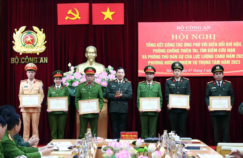 Chủ động ứng phó với biến đổi khí hậu, phòng chống thiên tai, tìm kiếm cứu nạn và phòng thủ dân sự -0