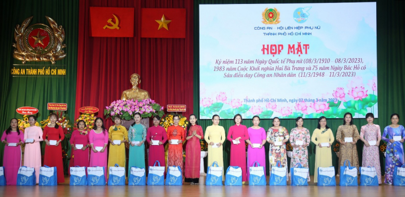 Công an TP Hồ Chí Minh tổ chức nhiều hội thi Ngày Quốc tế Phụ nữ -0