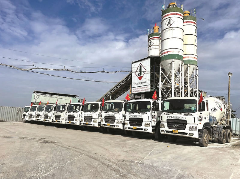Công ty Cổ phần Đầu tư Xây dựng Số 1 Mê Kông: Đoàn kết, vững tin, hăng hái lao động sau Lễ chào cờ Tổ quốc _Số ĐB_QC -0
