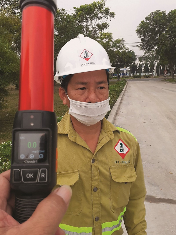 Công ty Cổ phần Đầu tư Xây dựng Số 1 Mê Kông: Đoàn kết, vững tin, hăng hái lao động sau Lễ chào cờ Tổ quốc _Số ĐB_QC -0