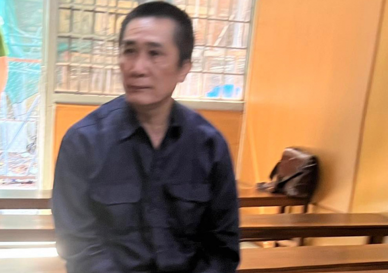  “Đại tá hải quân dỏm” lừa chiếm đoạt tiền tỷ của hai cô gái -0