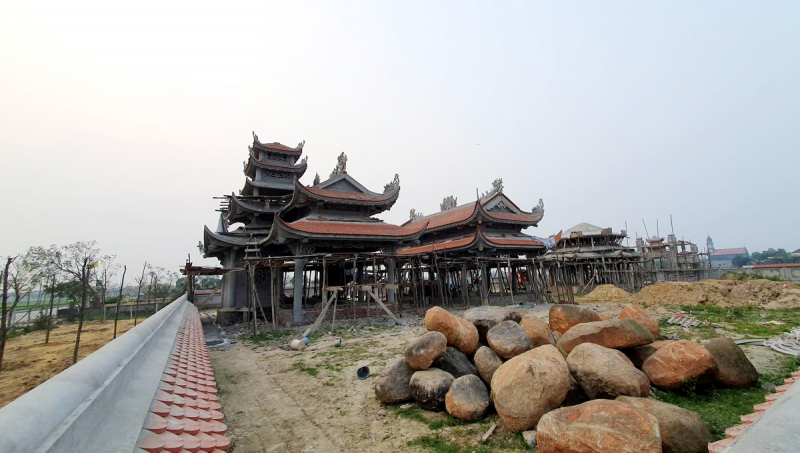 Thu hồi hàng nghìn mét vuông đất trồng lúa giao cho cá nhân xây dựng khu lăng mộ khủng -0