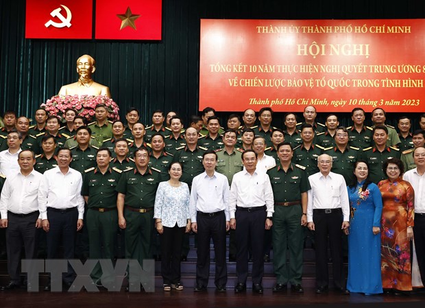 Chủ tịch nước: TP HCM không để bị động, bất ngờ trong bảo vệ Tổ quốc -0