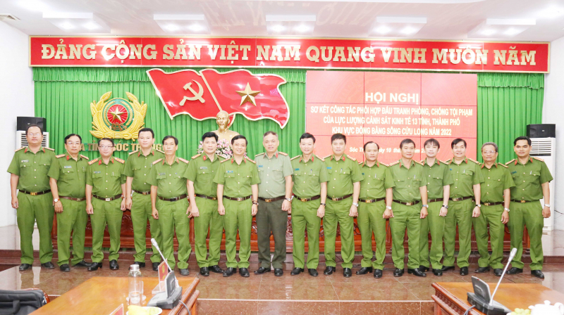 Cảnh sát kinh tế vùng châu thổ Cửu Long thực hiện tốt quy chế phối hợp phòng , chống tội phạm  -0