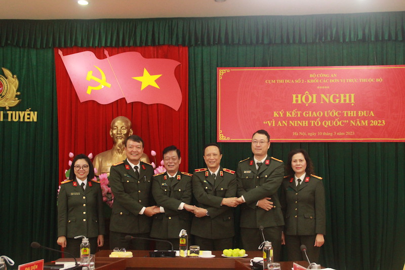 Cụm thi đua số 2 – khối các đơn vị trực thuộc Bộ, ký kết giao ước thi đua  -0