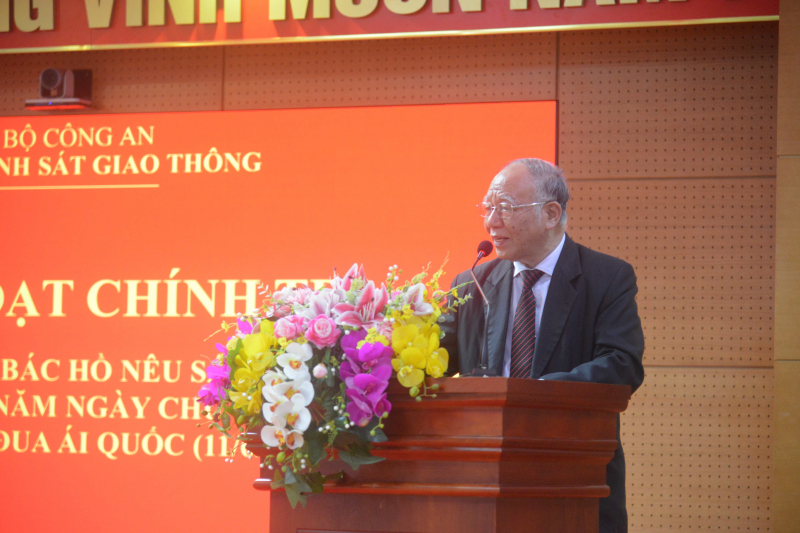 CSGT sinh hoạt chính trị kỷ niệm 75 năm Ngày Bác Hồ nêu Sáu điều dạy CAND -0