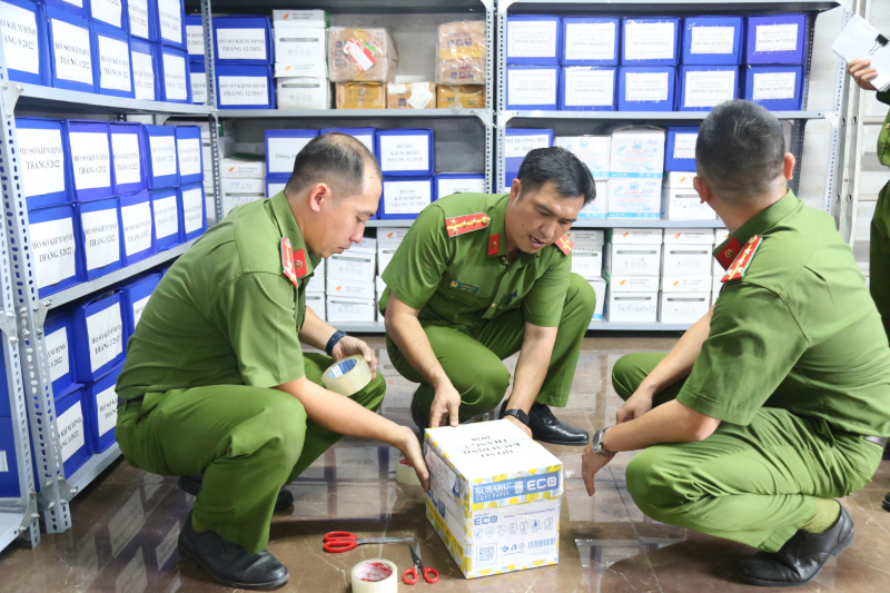 Khởi tố 4 bị can thuộc trung tâm 61-08D  -1