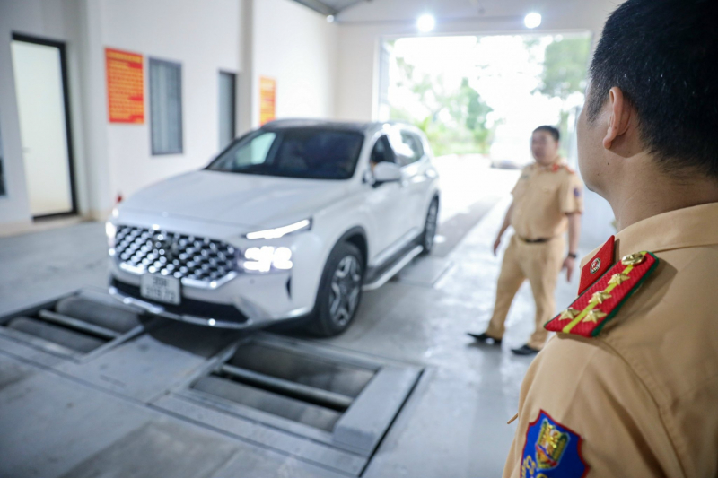 z4173290452223_b28937f27204e5bb0d3c014c237f1c2e.jpg -0