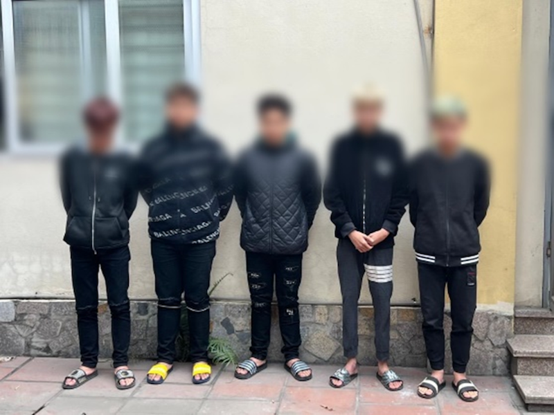 Công an Hà Nội bắt giữ nhóm cướp “nhí” trong đêm -0