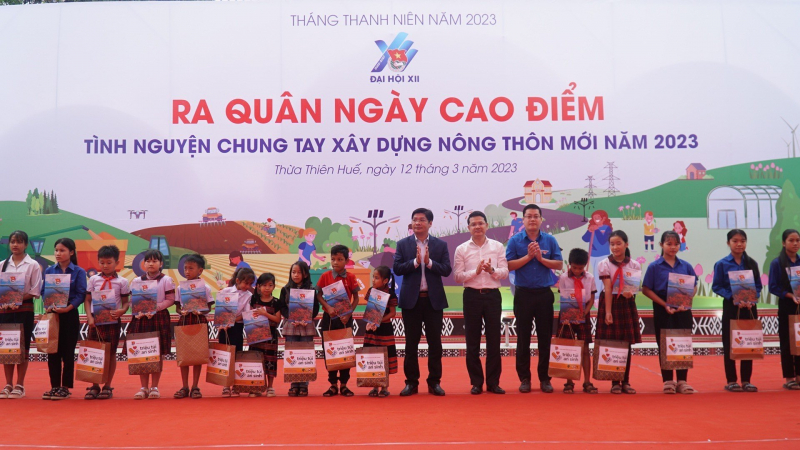Phát huy tinh thần tuổi trẻ xung kích, chung tay xây dựng nông thôn mới -0