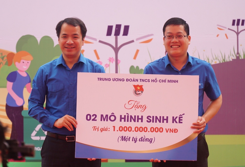 Phát huy tinh thần tuổi trẻ xung kích, chung tay xây dựng nông thôn mới -0