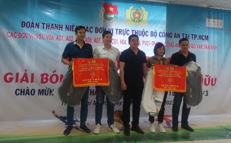 Sôi nổi chương chương trình giao lưu thể thao Văn phòng Bộ Công an -0