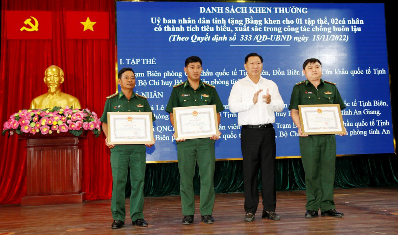 An Giang tiếp tục “đánh mạnh, đánh trúng” các đường dây, băng nhóm tội phạm buôn lậu -0