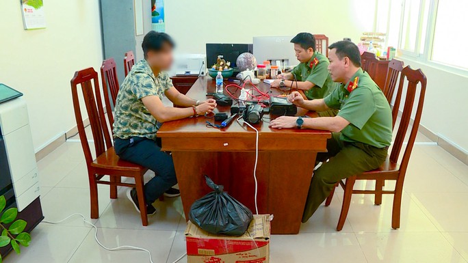 Đăng tải video sai sự thật chủ kênh Youtube “Nhân gà Vlog” bị xử phạt 7,5 triệu đồng -0