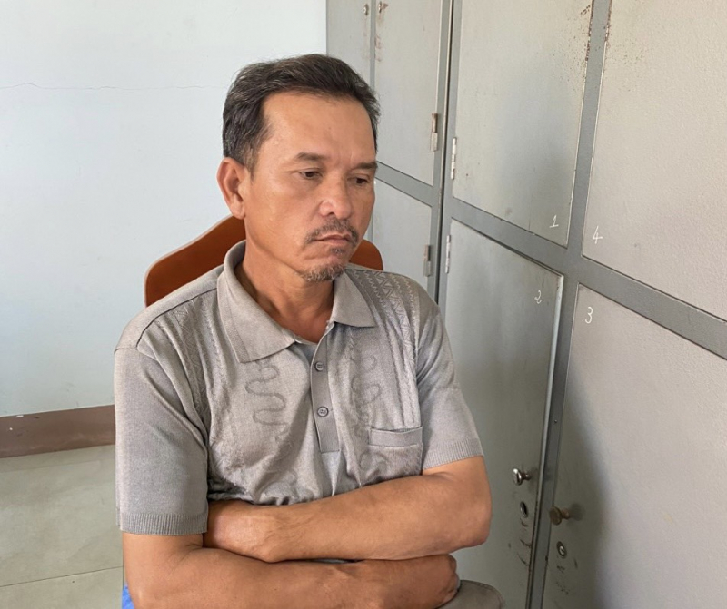 Tìm ra đối tượng đầu độc hồ tôm do mâu thuẫn khiến tôm chết hàng loạt -0