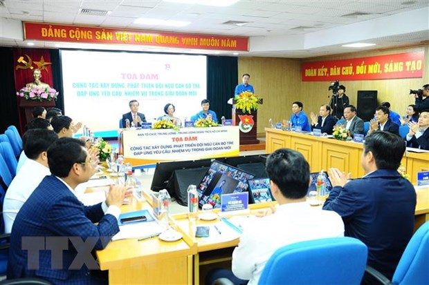 'Cần chính sách phù hợp cho đội ngũ cán bộ trẻ có năng lực nổi trội' -0