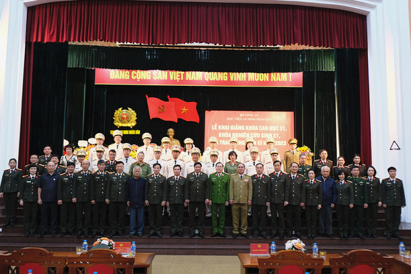 Học viện ANND khai giảng các khoá cao học, nghiên cứu sinh và trao bằng tiến sĩ năm 2023 -0