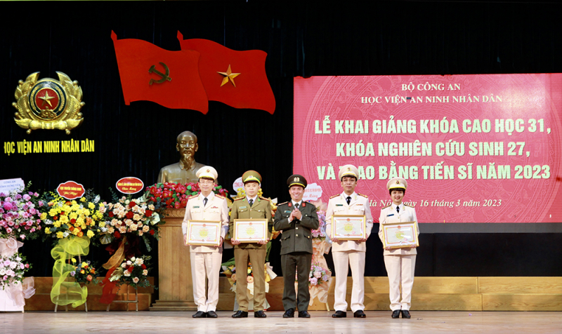 Học viện ANND khai giảng các khoá cao học, nghiên cứu sinh và trao bằng tiến sĩ năm 2023 -0