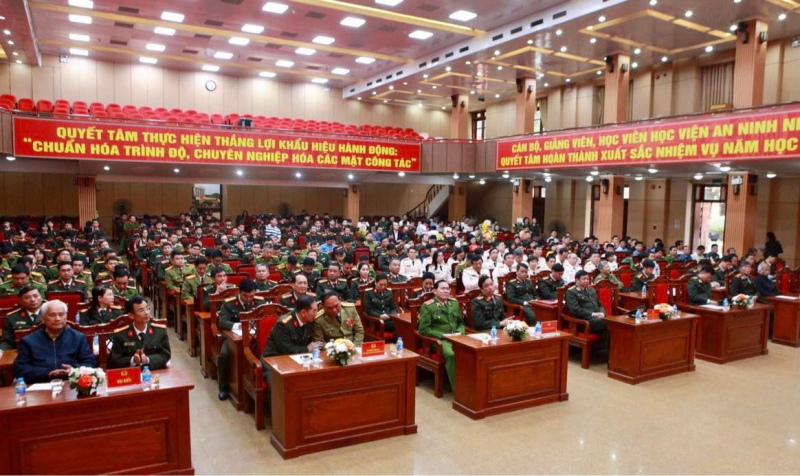 Học viện ANND trao bằng cho các tân tiến sĩ năm 2023 -0