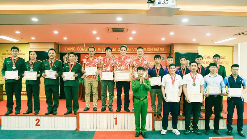 Bế mạc Hội thao kỷ niệm 75 năm Ngày truyền thống XDLL CAND -0