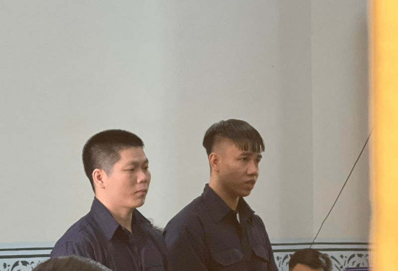 Đi giao ma túy, kẻ tử hình kẻ lãnh án chung thân -0