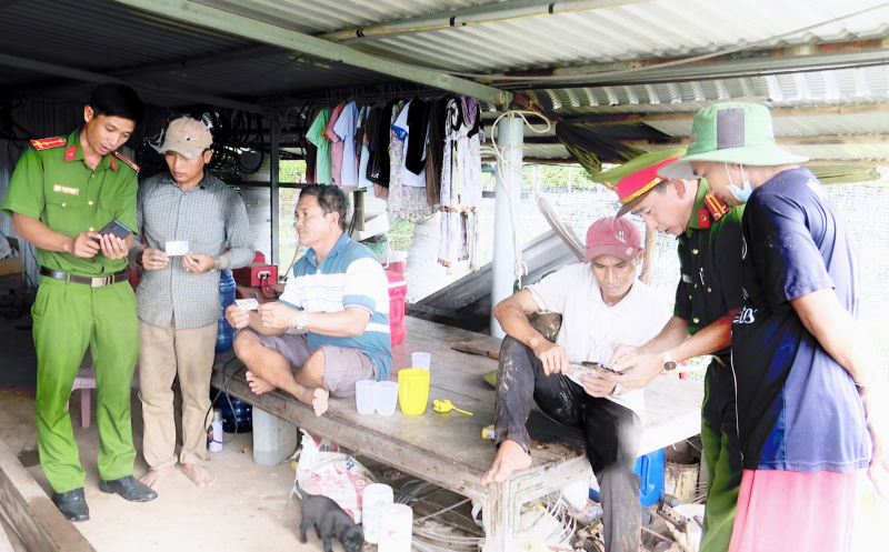 Đảng viên, cán bộ phải đi đầu trong chuyển đổi số -0